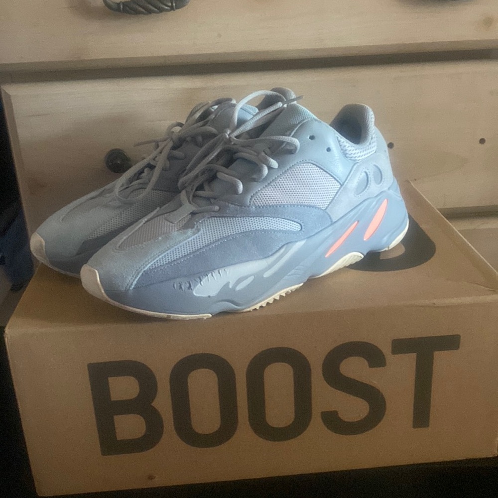 Yeezy boost 700 inertia